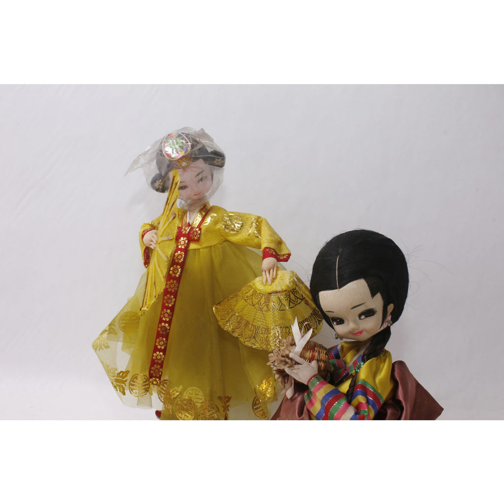 Bradley Style Vintage 1970s Korean Traditional Pose Doll Lot w Wooden Base ~ 260914-WH 1398