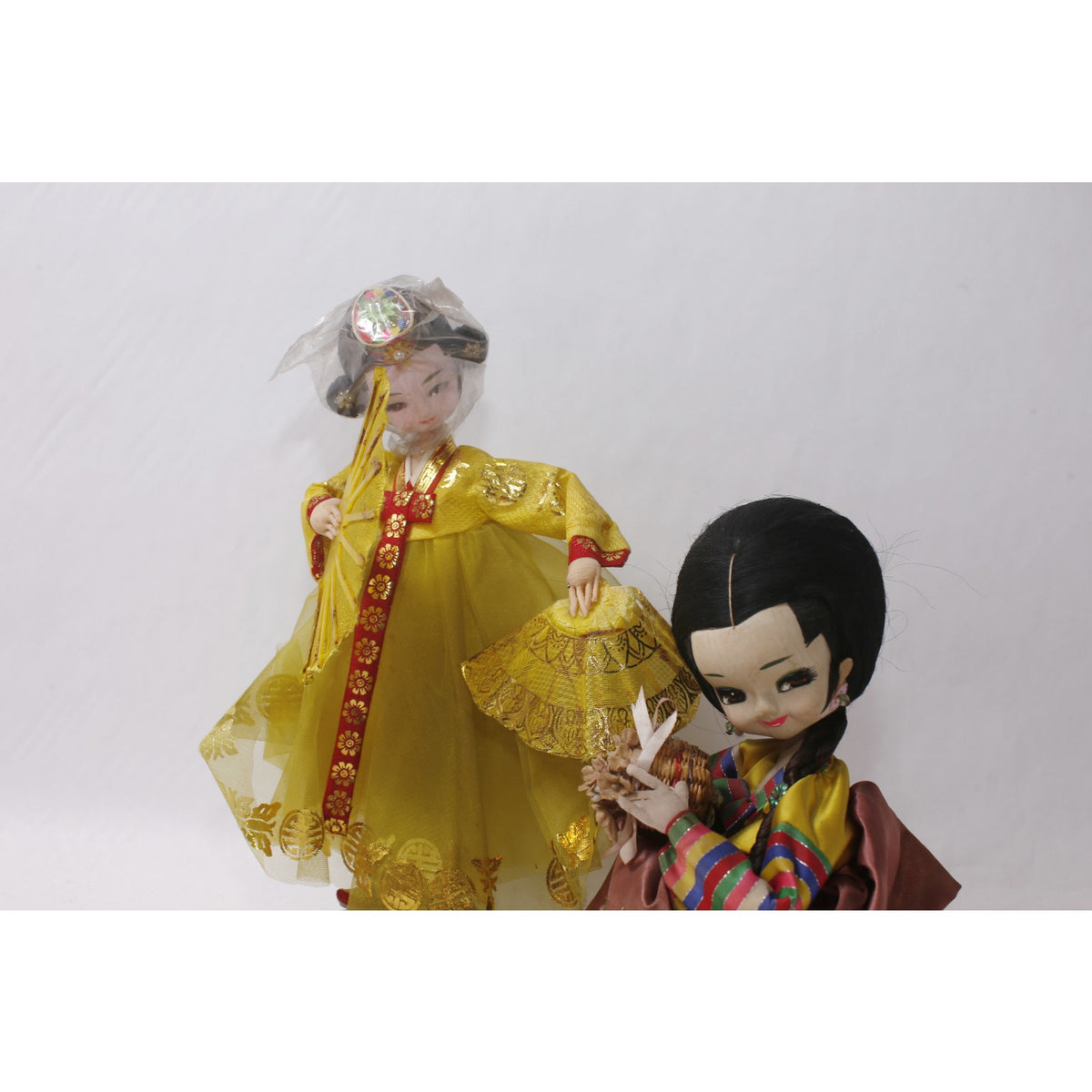 Bradley Style Vintage 1970s Korean Traditional Pose Doll Lot w Wooden Base ~ 260914-WH 1398