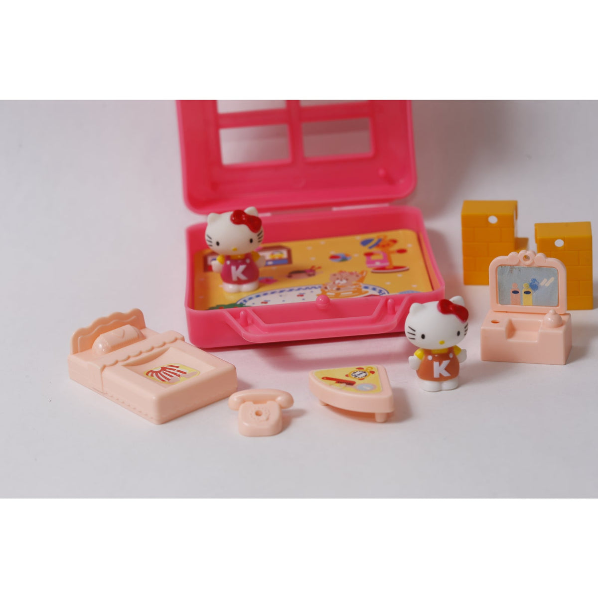 80s Sanrio Hello Kitty Petit House Vintage Small Playset ~ 260930-WH 404