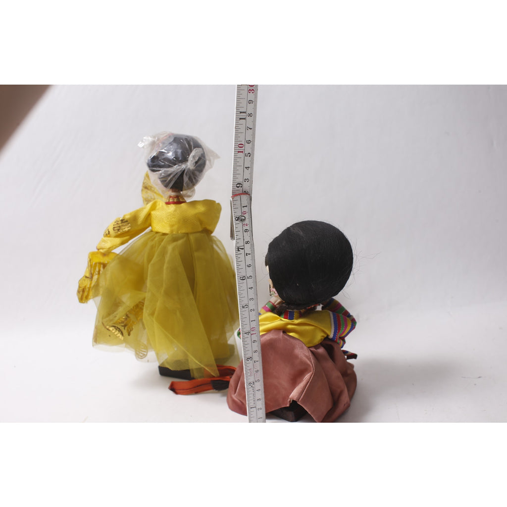 Bradley Style Vintage 1970s Korean Traditional Pose Doll Lot w Wooden Base ~ 260914-WH 1398