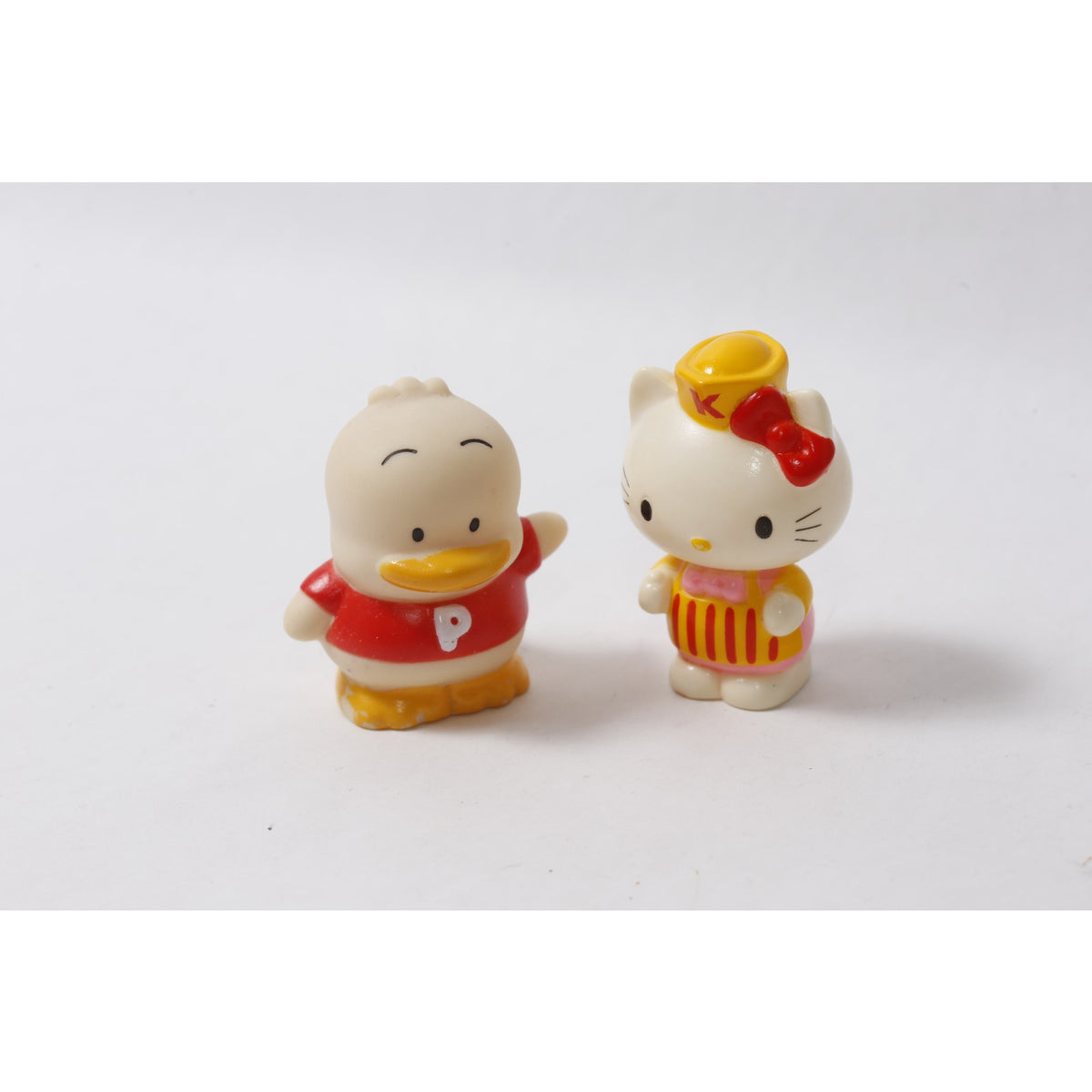 2000s Sanrio Hello Kitty and Ahiru no Pekkle Figurine Lot ~ 260826-WH 1199