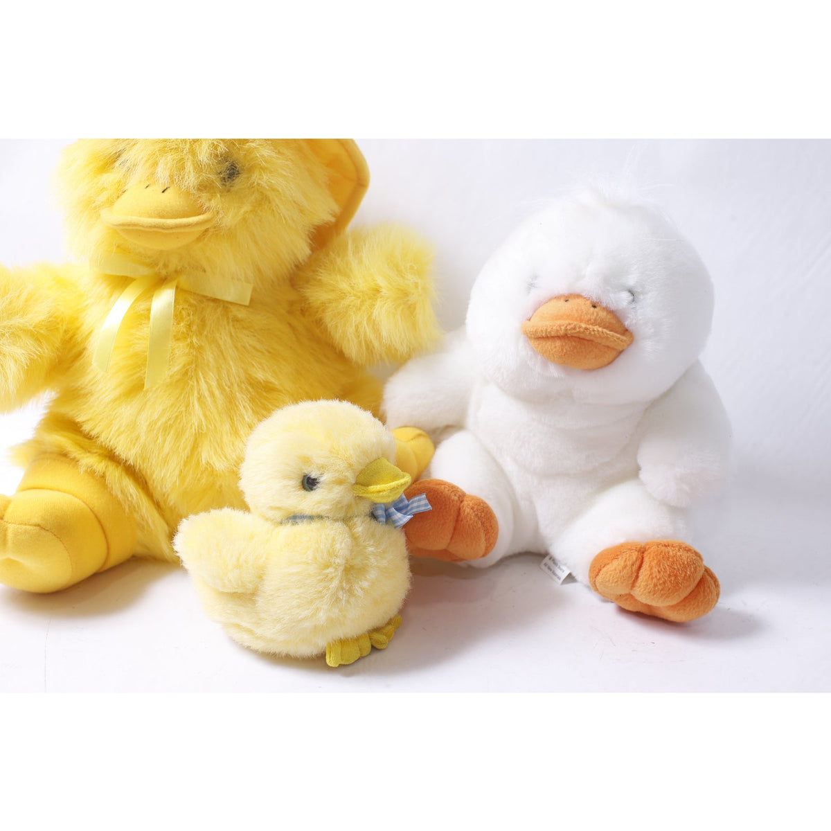 90s 80s Easter Spring Cute Duck Plush Lot Yellow and White Birds Nursery Decor ~ 260507-WH 642