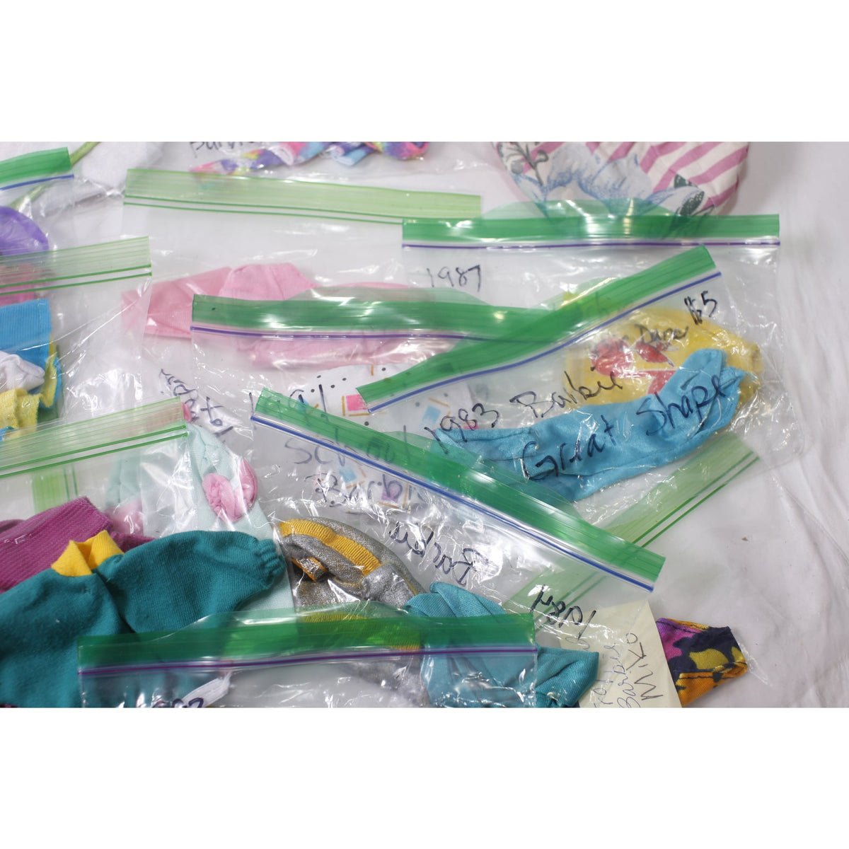 Large Lot 1980s 1990s Barbie Outfit Big Lot Mattel Vintage Doll Clothes ~ 260806-WH 485