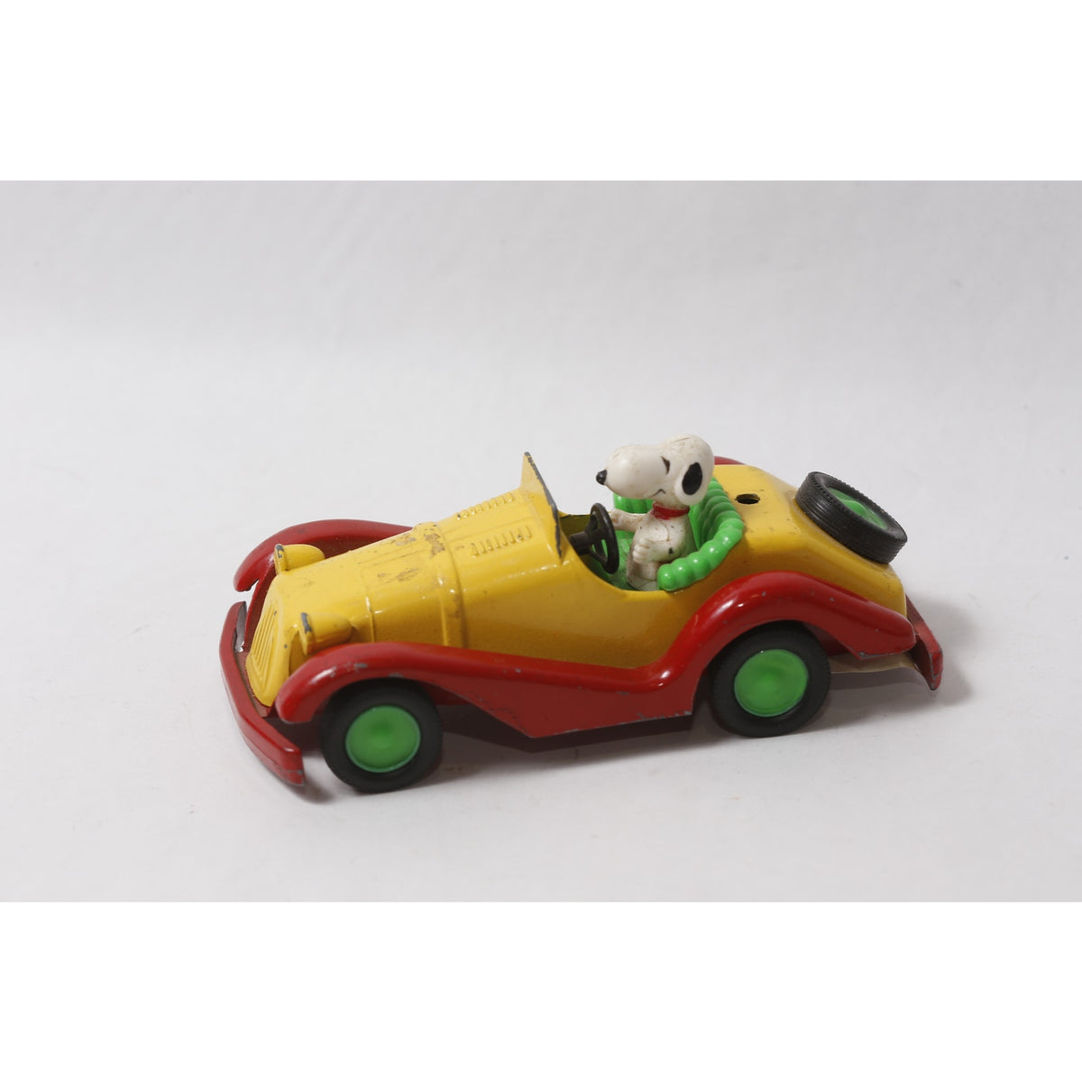 1960s Aviva Snoopy in Yellow Car Vintage Collectible Toy ~ 260907-WH 351