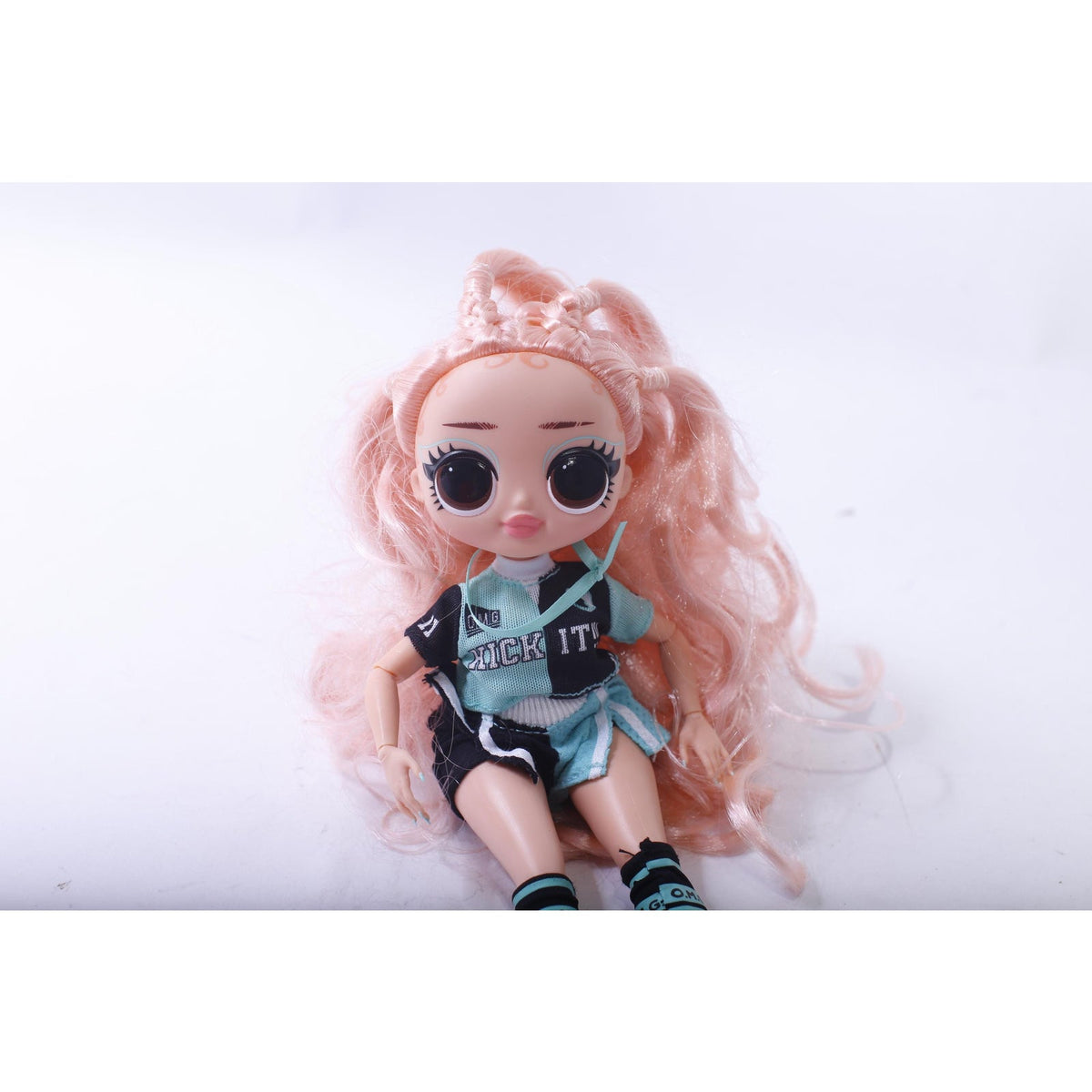 LOL Surprise, OMG Sports Kicks Babe, Fashion Doll, Long Pink Hair, Big Head, Big Eyes, Football, Collectible, ~ 240803-WH 741