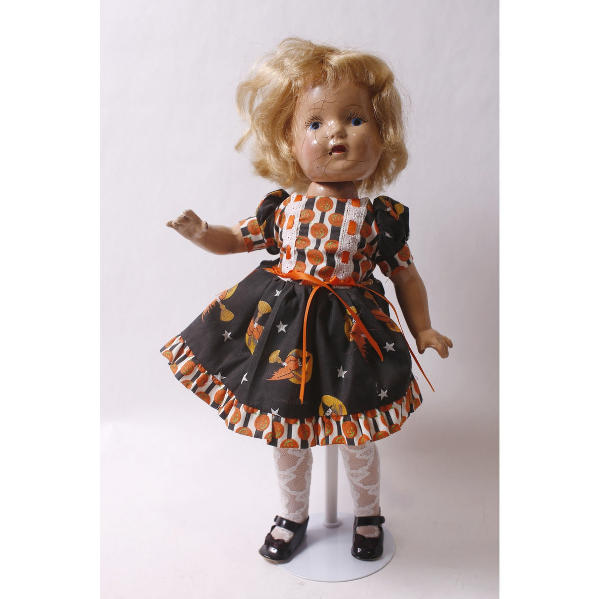 Retro Composition Doll in Halloween-themed Dress with Crazing Craquelure on the face ~ 260302-WH 942