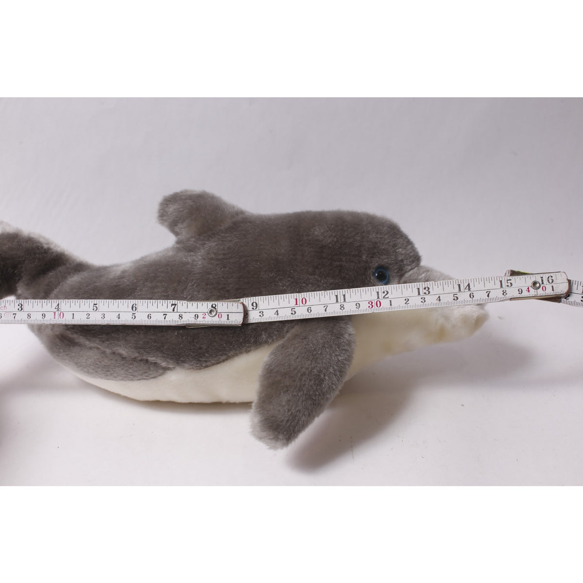 SeaWorld Dolphin Medium Plush Gray and White Souvenir Toy ~ 260812-WH 589