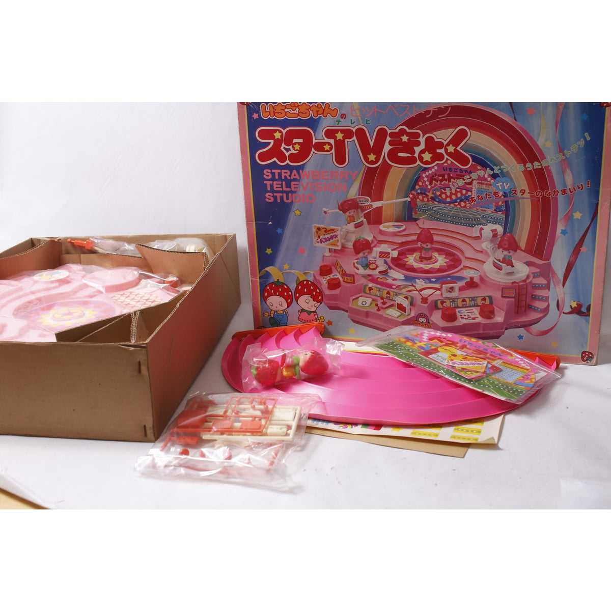 Japan Takara Ichigo-chan Strawberry Television Studio Toy Playset ~260930-WH 610