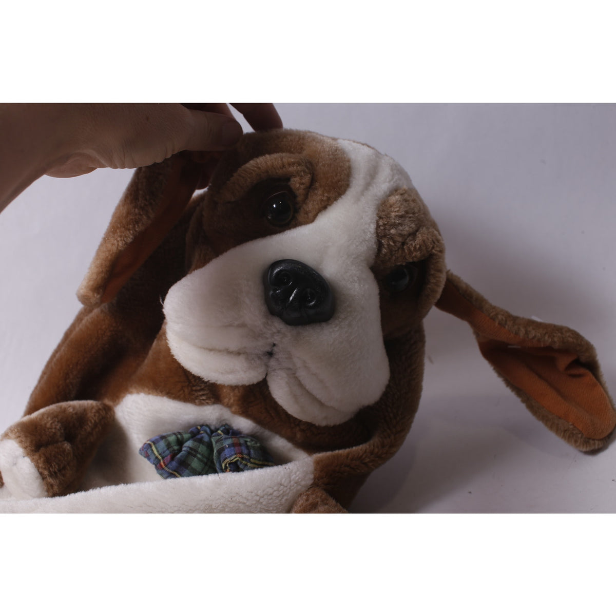 80s Basset Hound Plush Backpack Dog-shaped with Zipper Closure ~ 260812-WH 946