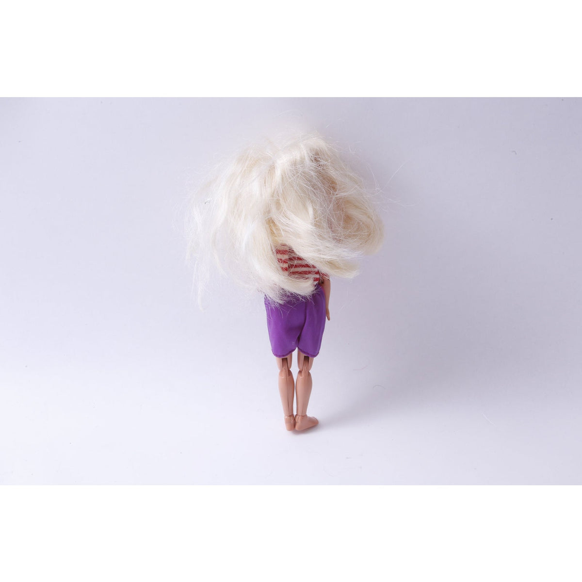 Small Barbie Style Doll, Blonde, Bendable Knees, Rolling Shoulders, Purple Shorts, Toy, Vintage, Collectible, ~ 20-01-760