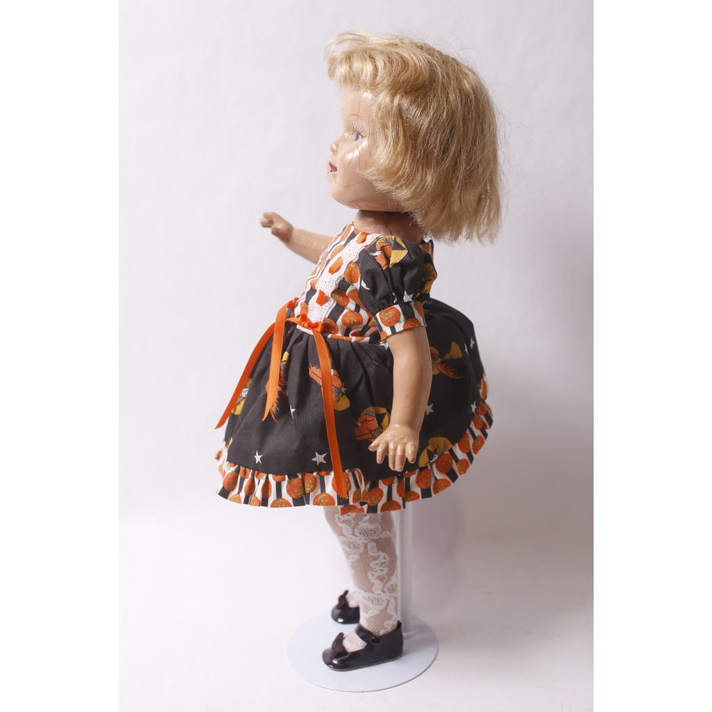 Retro Composition Doll in Halloween-themed Dress with Crazing Craquelure on the face ~ 260302-WH 942