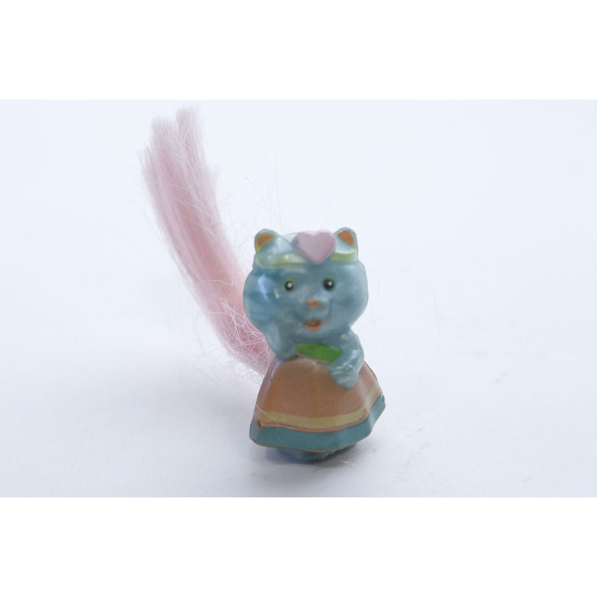 Tara Toys Kute Kitties, PVC Figure, 2", Heart on Head, Painted, Miniature, Vintage, Collectible, ~ 230204-AHL 1172