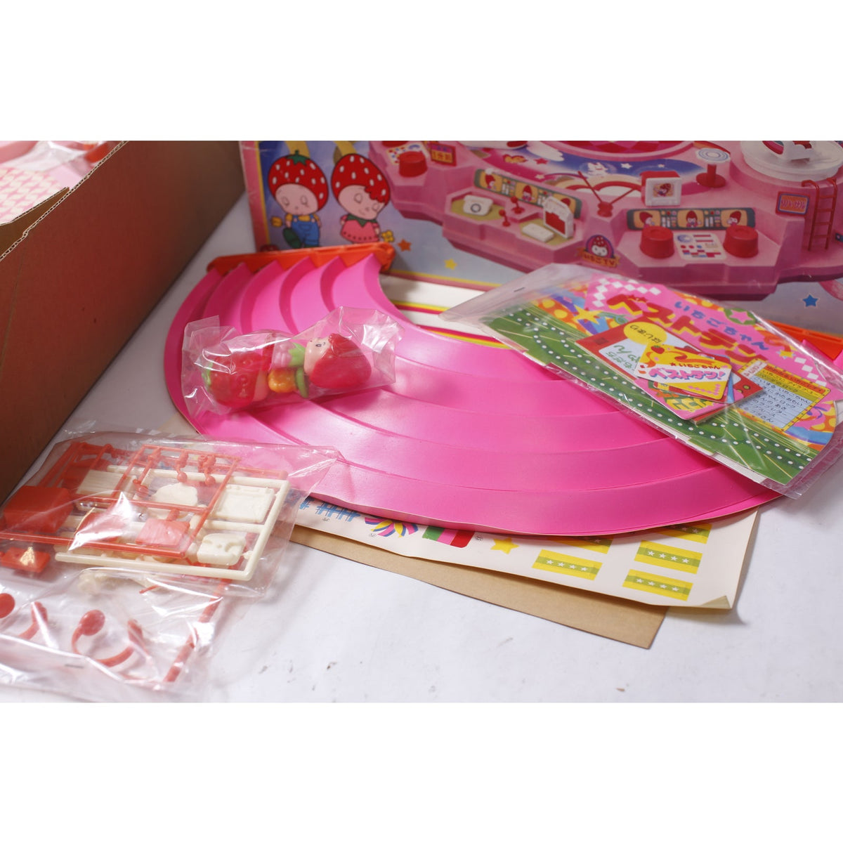 Japan Takara Ichigo-chan Strawberry Television Studio Toy Playset ~260930-WH 610
