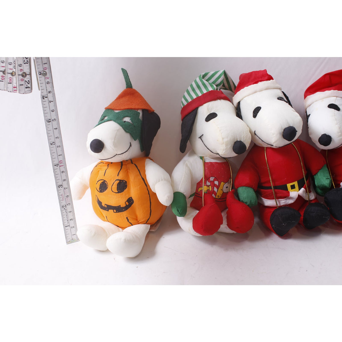Whitman Peanuts Snoopy Christmas and Halloween Plush Lot Holiday Decor 90s ~ 260521-WH 701