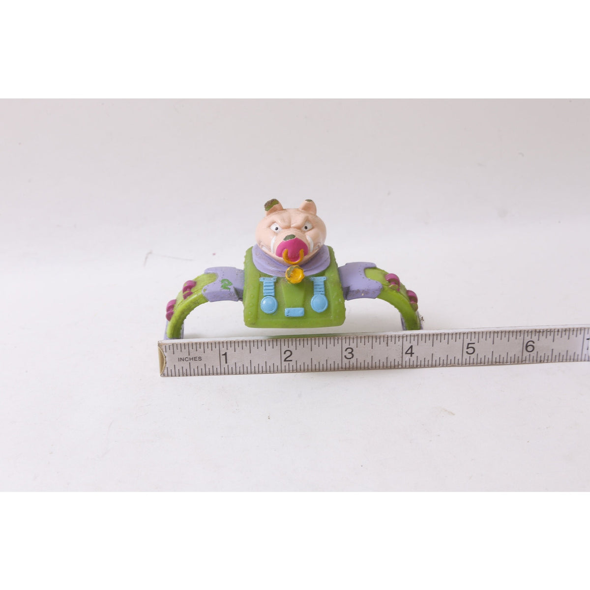 Playmates, Barnyard Commandos, Wrist Pig, PVC Figure, Toy, Collectible, Vintage, ~ 995